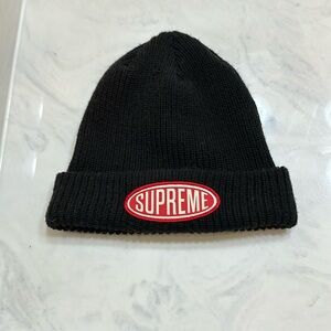 Supreme oval patch beanie FW19